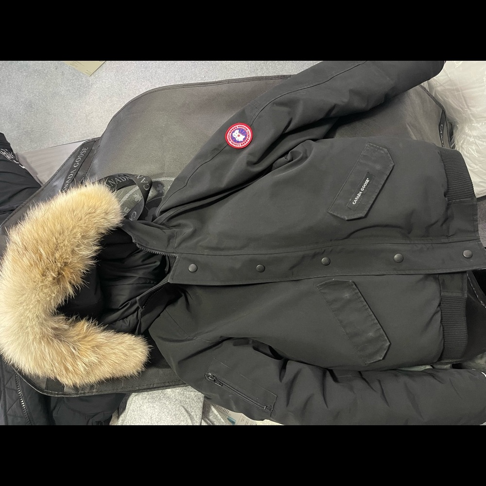 100% AUTHENTIC CANADA GOOSE YOUTH RUNDLE BOMBER